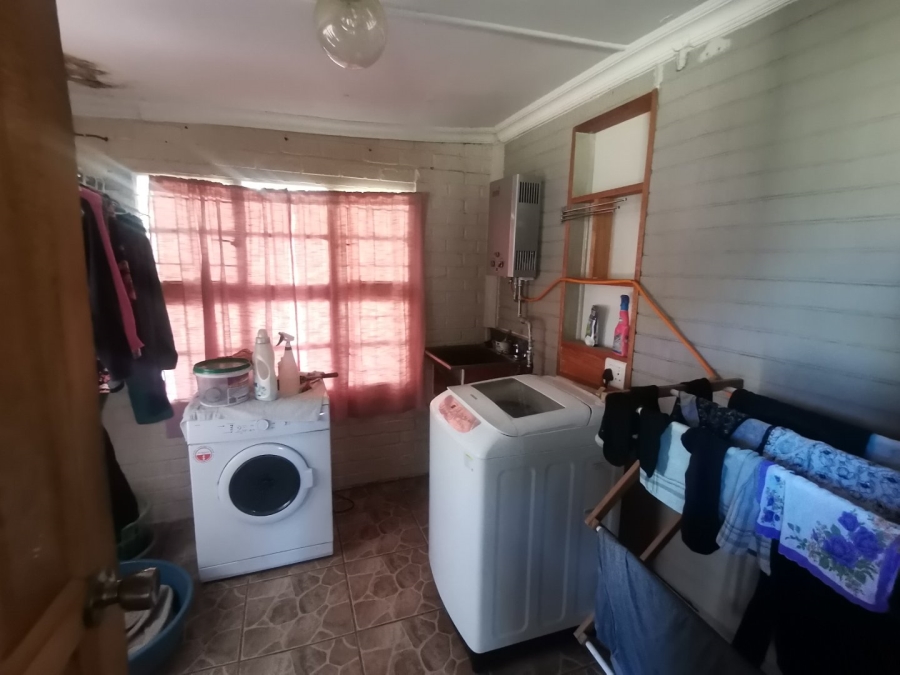 5 Bedroom Property for Sale in Senekal Free State